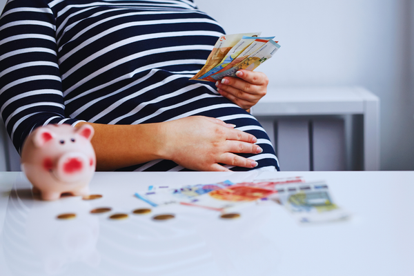 Qual o valor do salário maternidade? Entenda mais sobre esse benefício