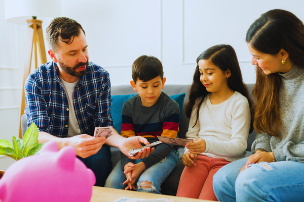 Como ter direito ao salário-família? Saiba solicitar
