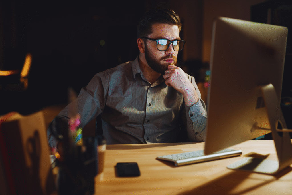 empresa não paga hora extra