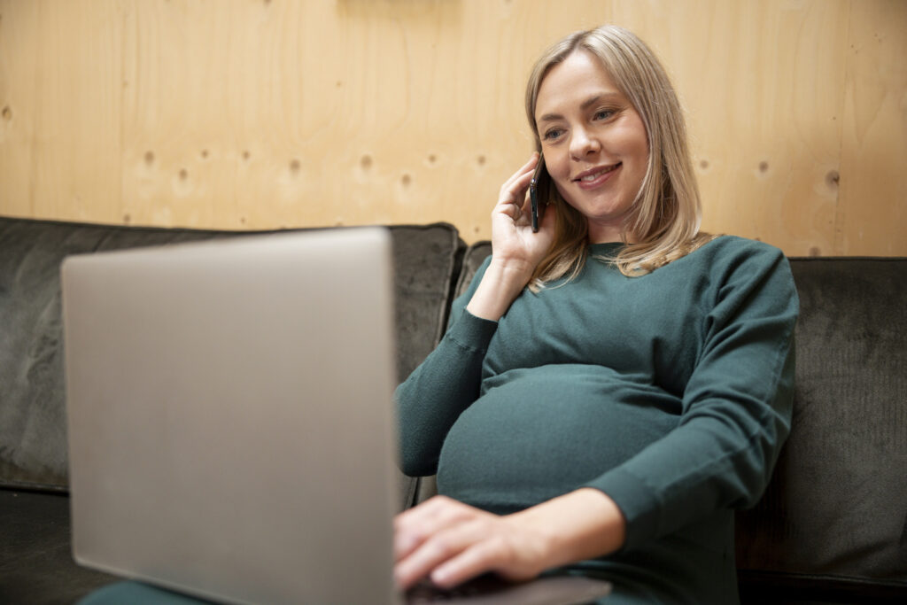 o que a empresa pode descontar da licença maternidade